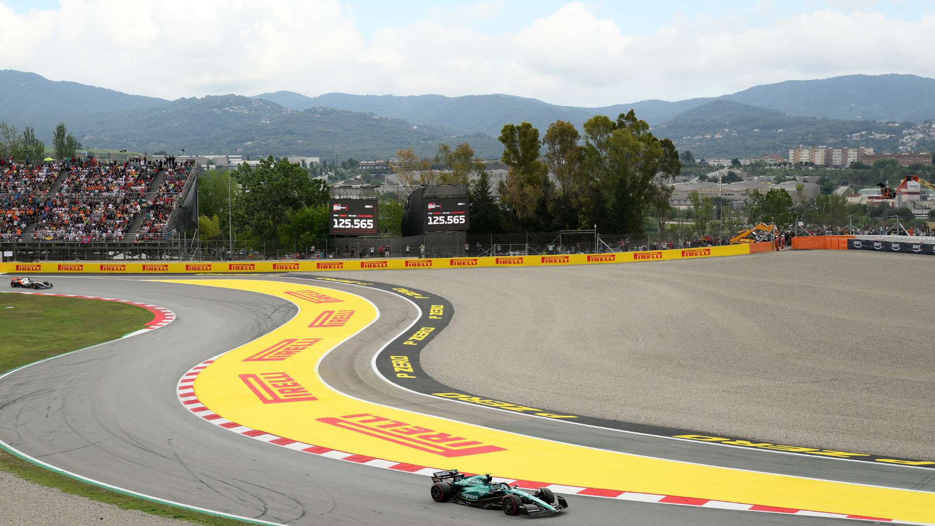 群体中具有 群体中具有